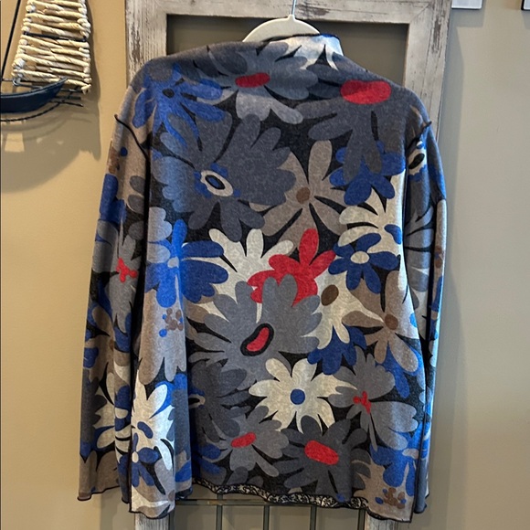 Cowl neck top by Trisha Tyler - Picture 3 of 4